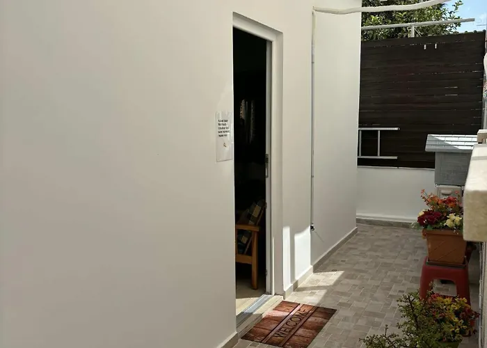 Case de vacanță Easy Access Larnaca