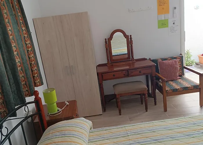 펜션 Easy Access 라르나카