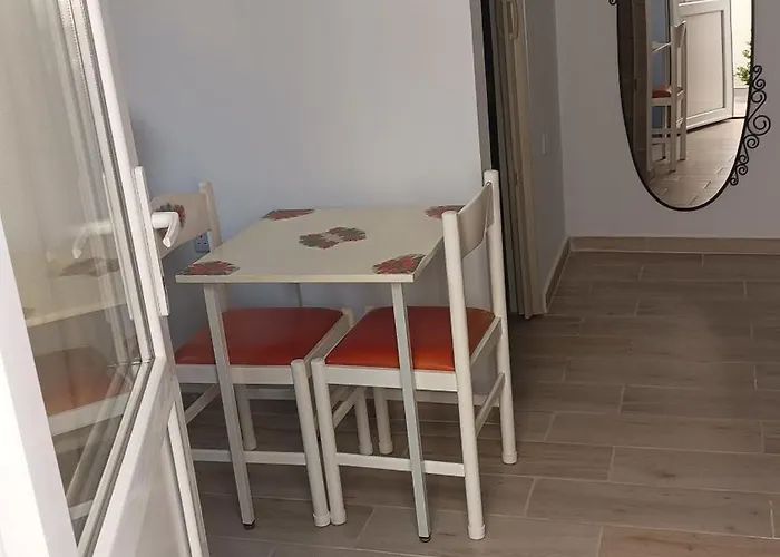 펜션 Easy Access 라르나카