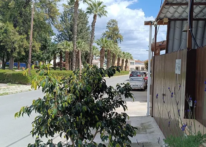 펜션 Easy Access 라르나카